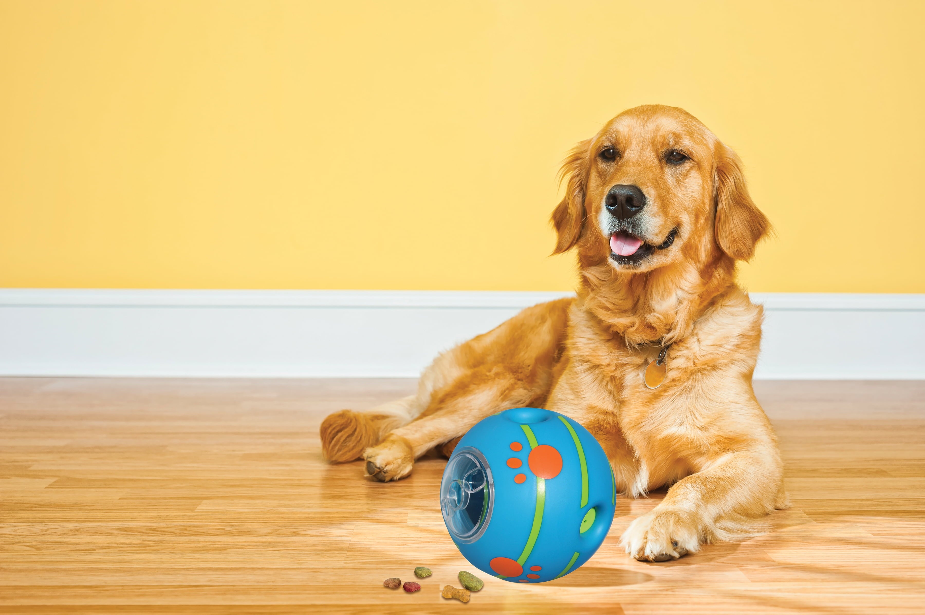 Wobble Wag Giggle Treat Ball, Interactive Dog Toy & Treat Dispenser, Blue